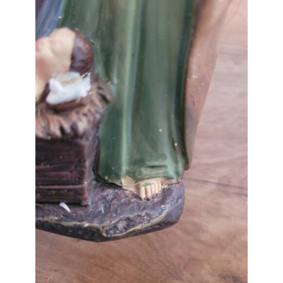 Kirkland's Nativity Holy Family With Angel Resin 10 in Mary Joseph Jesus - Picture 8 of 11